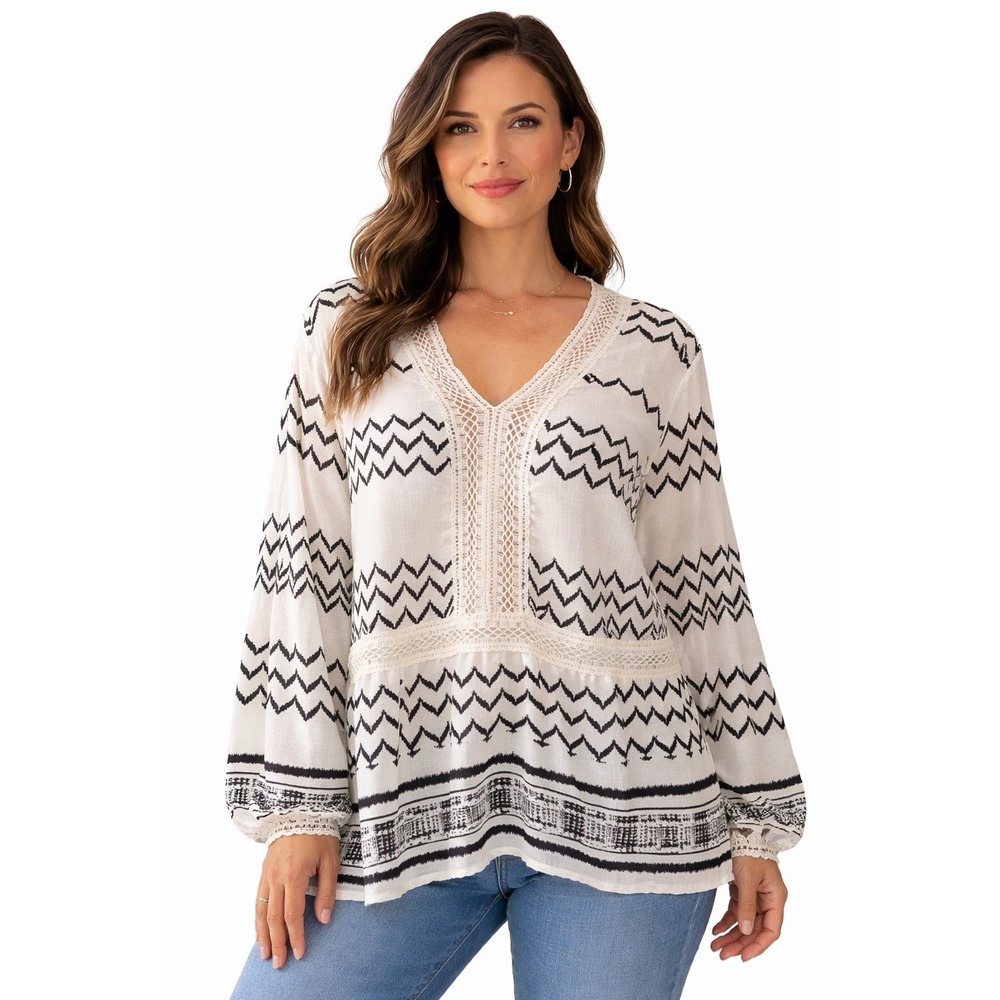 Hummingbird‎ L Boho Tunic Top Black Beige Chevron Lace Trim Made USA Resort
